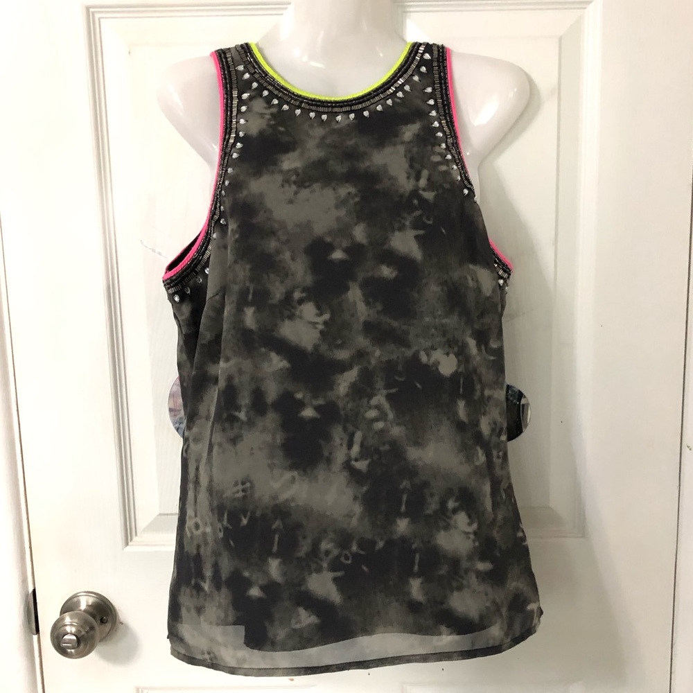 DEX: tie-dye sleeveless blouse
